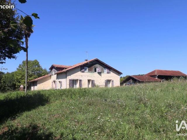Ferme 10 pièces 377 m²