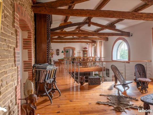 Ferme 10 pièces 431 m²