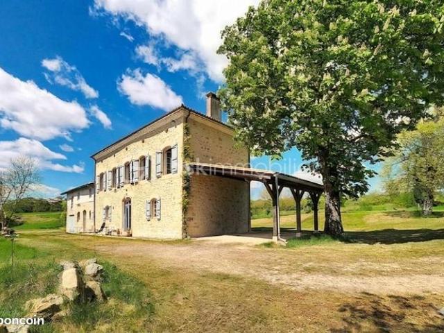 Ferme 10 pièces 560 m²