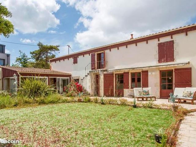 Ferme 11 pièces 255 m²