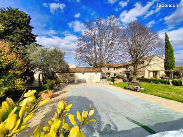 Ferme 11 pièces 270 m²