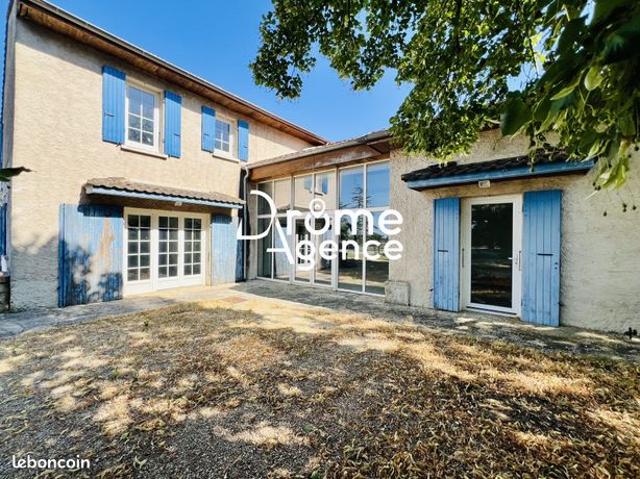 Ferme 11 pièces 360 m²