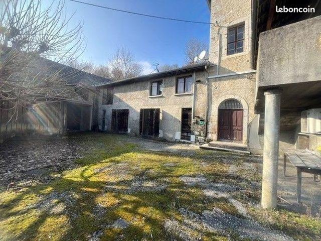 Ferme 12 pièces 264 m²
