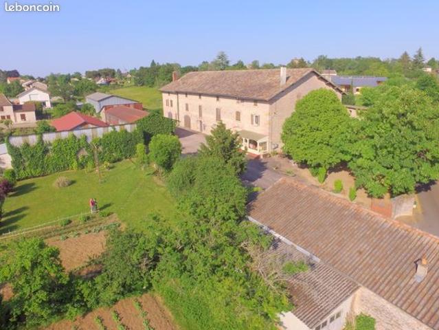 Ferme 12 pièces 260 m²