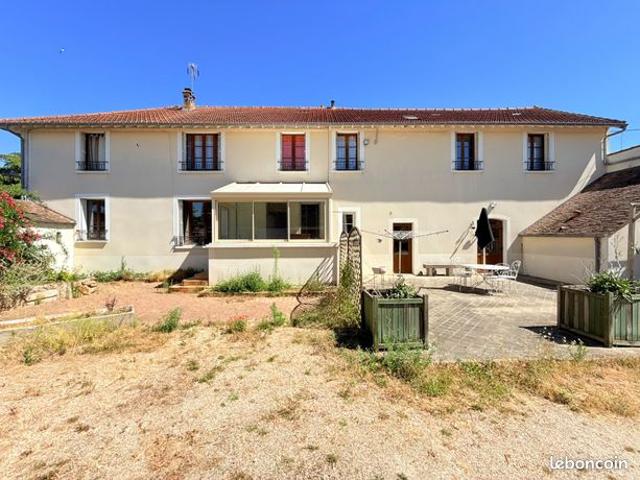 Ferme 12 pièces 322 m²