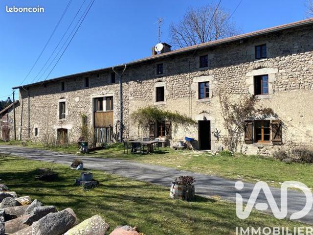 Maison 12 pièces 330 m²