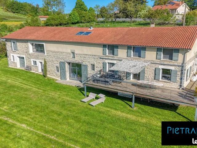 Ferme 12 pièces 375 m²