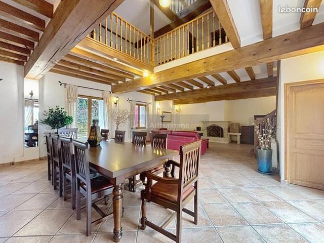 Ferme 12 pièces 378 m²