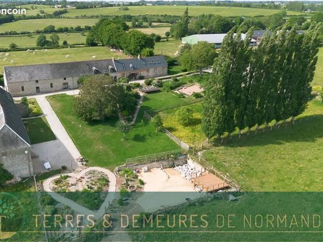 Ferme 15 pièces 990 m²