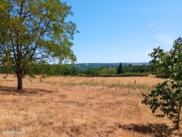 Ferme 1 pièce 650 m²