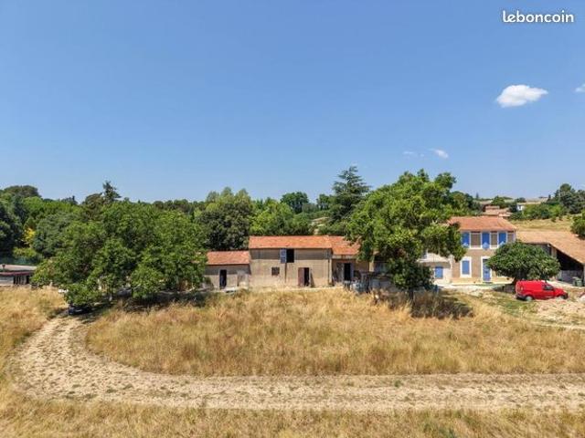 Ferme 204 m² Aix En Provence