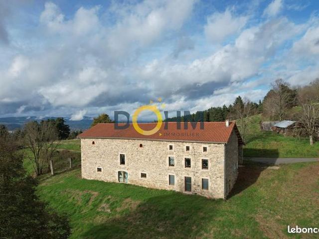 Ferme 2 pièces 400 m²