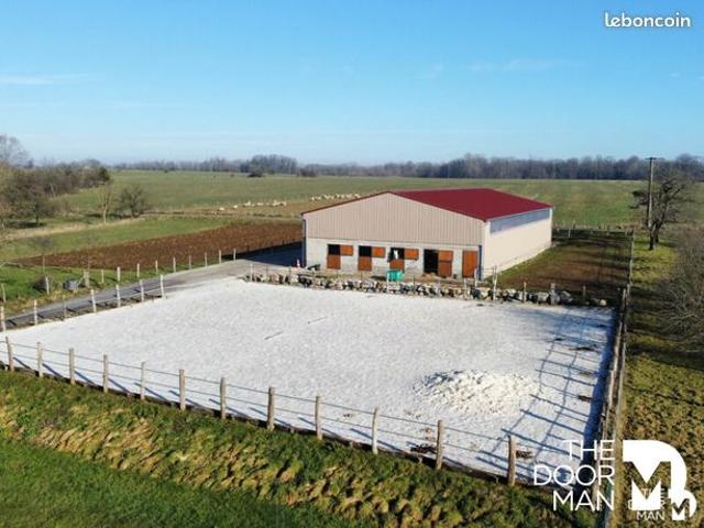 Ferme 2 pièces 500 m²
