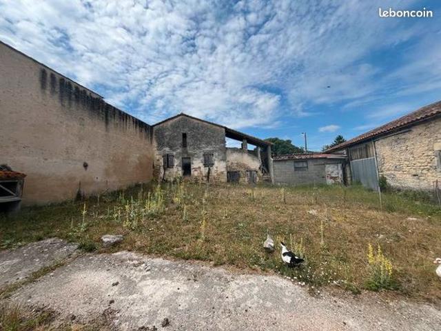 Ferme 2 pièces 450 m²