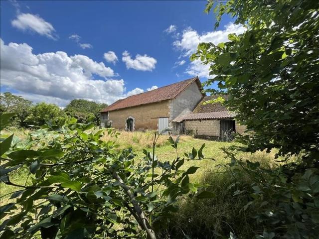 Ferme tte de 2 pièces principales
