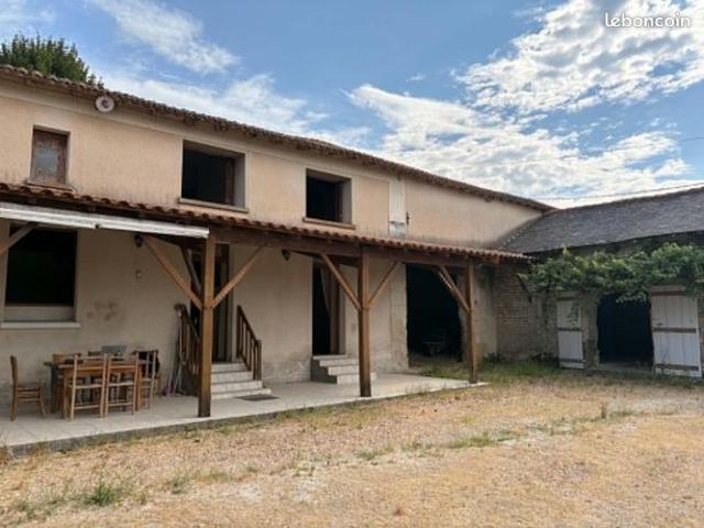 Ferme à rénover | Saint Genest d'Ambière |4880m²