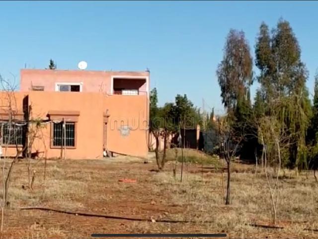 Ferme à vendre à Route de l'Ourika. Superficie 3000 m²