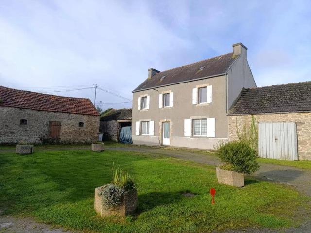 Ferme à 5 minutes du bourg
