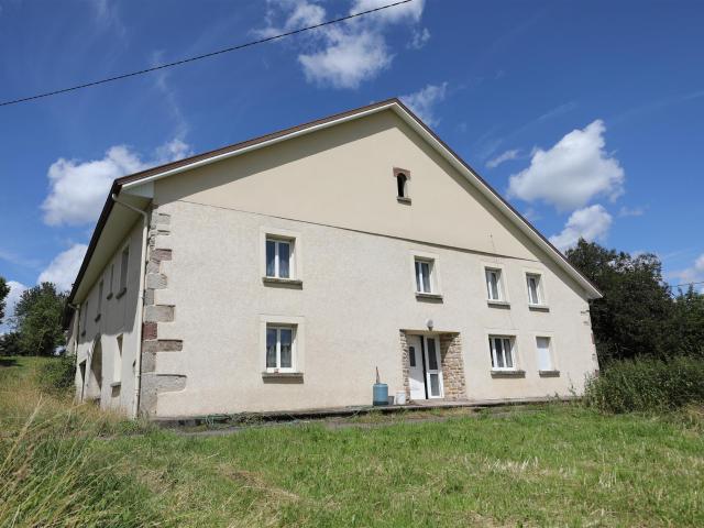 Ferme avec étang et 1,8 ha de terrain 200m² Fougerolles