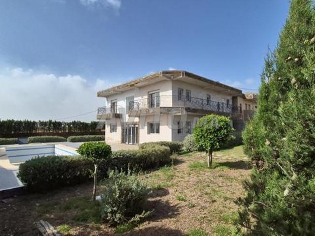 Ferme avec villa à vendre