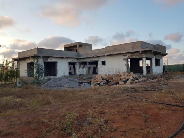 Ferme avec villa 200 m2 Bsabes Benslimane