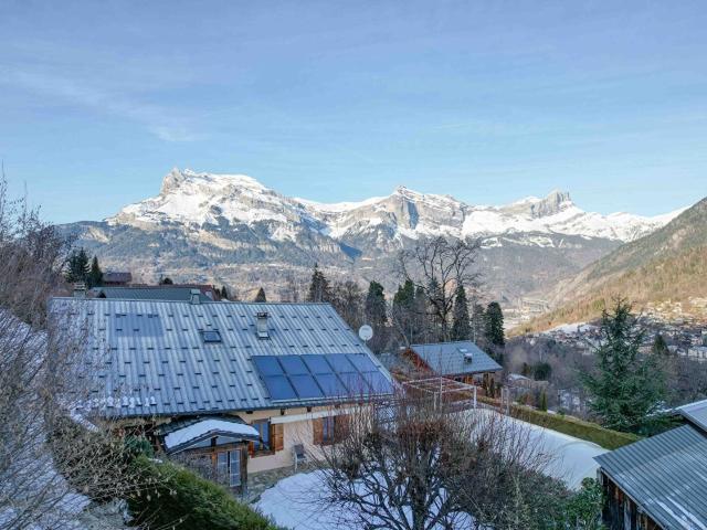 Ferme, chalet et terrain à bâtir Face au Mont Blanc 290m² Saint Gervais les Bains
