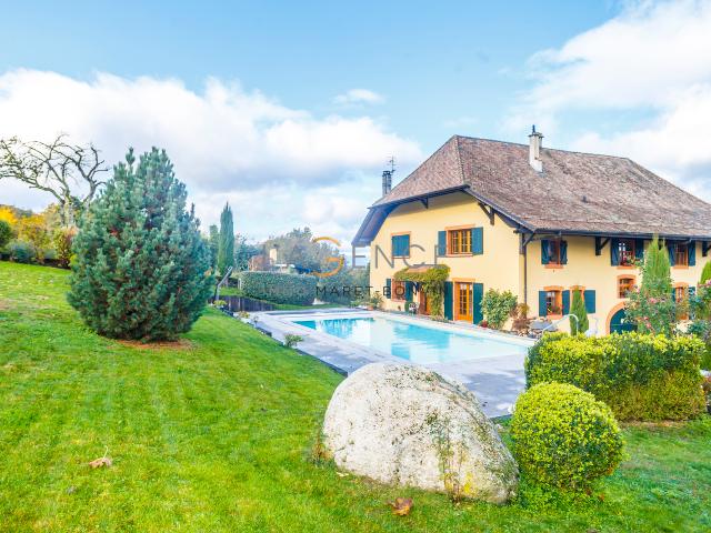 Ferme de 300m2 + dépendance de 275m2
