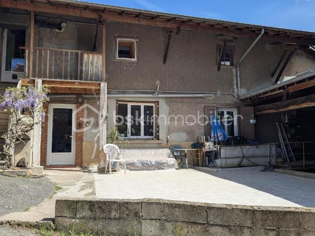 Ferme en U 138 m² habitables, 4 chambres, jardin et grange