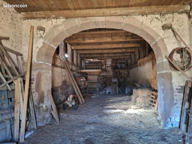 Ferme en pierre à rénover – 350 m² – Coeur de village Corbenay Terrain 1 466 m²