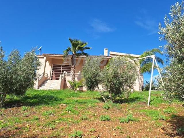 Superbe ferme équipée avec villa