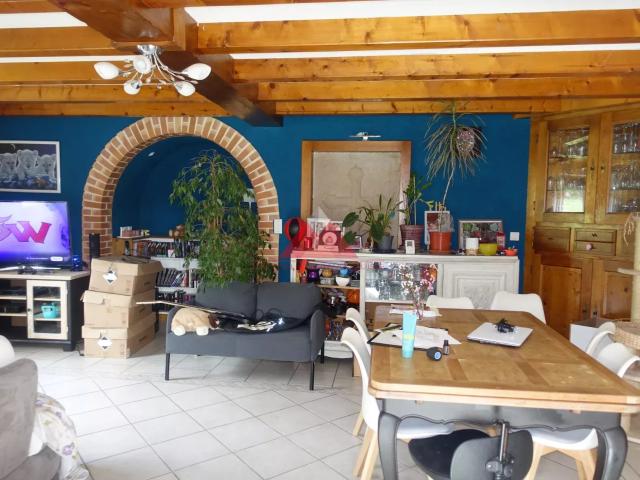 Ferme individuelle avec terrain et annexes