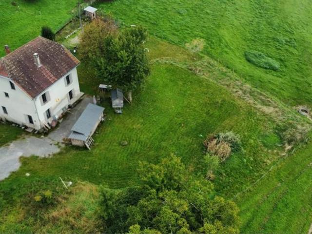 Ferme rénovée au cadre exceptionnel