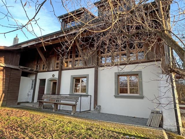 Renovated farmhouse consisting of 2 apartments in the heart of Rossens | dreamo. Ch