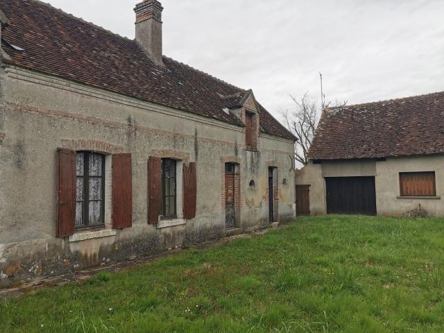 FERMETTE A RESTAURER SUR 5800M2 CONSTRUCTIBLE