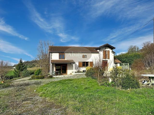 Fermette avec hangar et vue