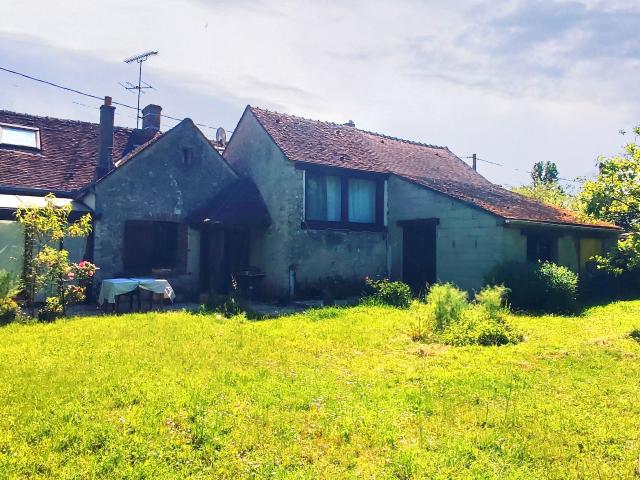 FERMETTE de 120 m² hab EGREVILLE 77620 3 chambres dépendances terrain 866 m²