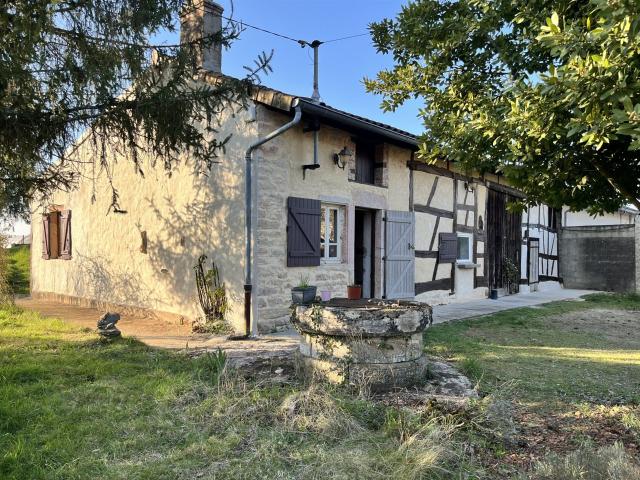 Fermette Sur Agreable Terrain 52m² Brienne