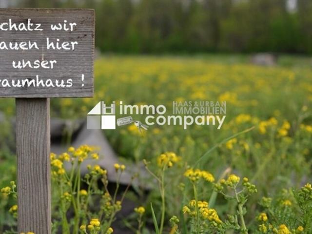 Besonderes Baugrundstück in Grünruhelage mit Fernblick in den Weinbergen