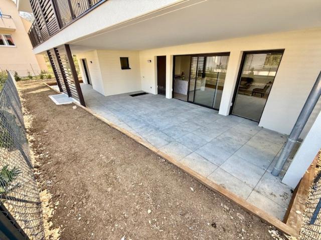Ferney Voltaire 01210 Appartement T3 avec garages et asce