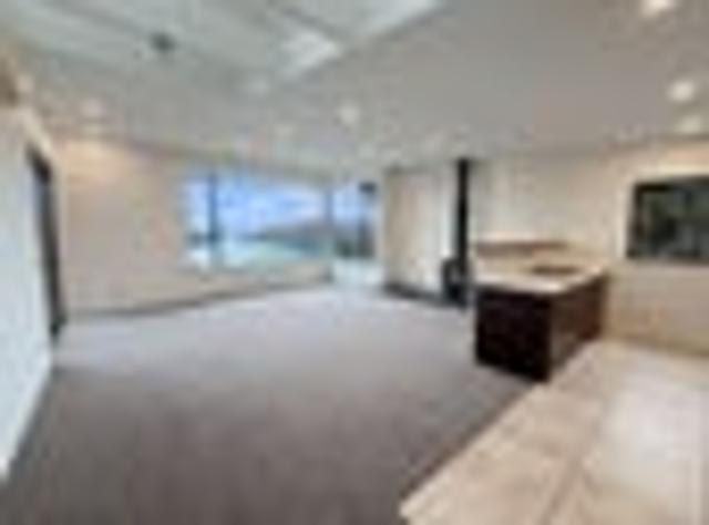 Fernhill, 5 bedrooms, $1500 pw