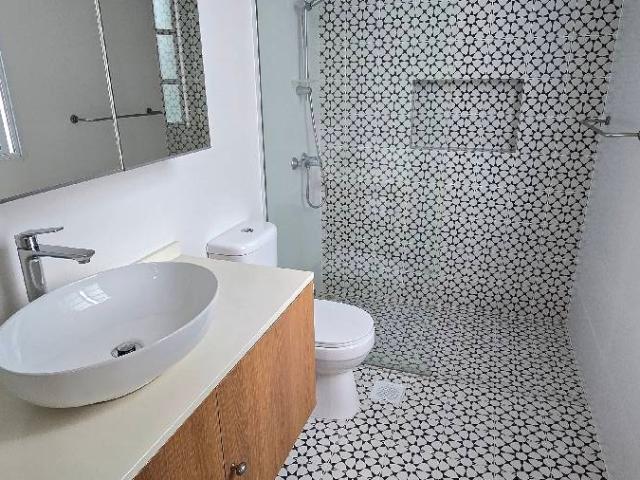 Fernhill Cottage Cluster House For Sale, $5,500,000, 4 Bed 5 Bath 2,443 sqft $2,251.00 psf