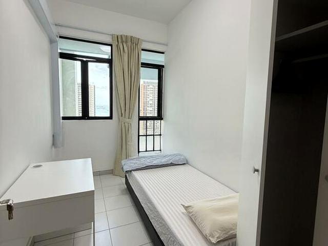 Fernwood Towers D15, Condominium
