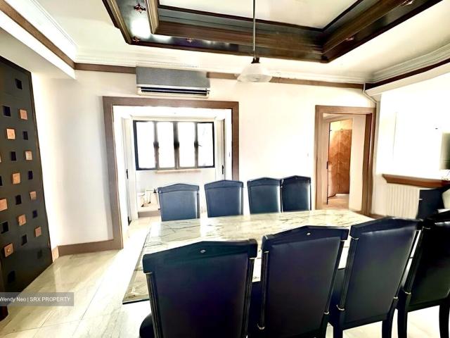 Fernwood Towers D15, Condominium