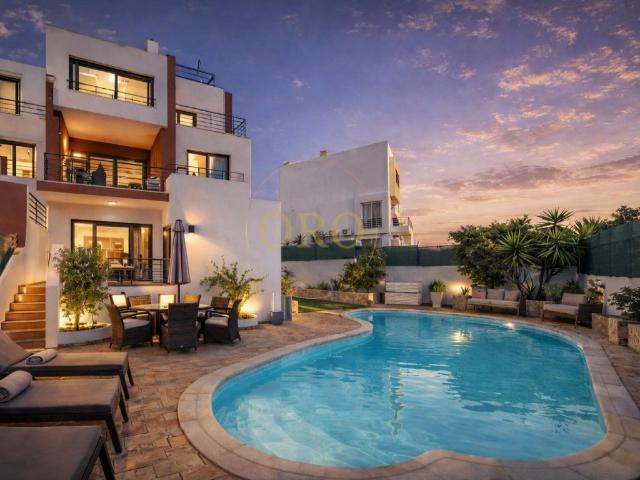 Ferragudo Moradia T2+1 com vista rio, piscina e rooftop 214m² Ferragudo