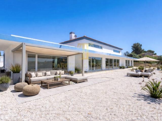 Ferragudo Sea View Estate | Um Ativo Imobiliário Raro no Algarve Private Estate com Vista Mar em Ferragudo | Luxo, Espaço e Privacidade Absoluta Propriedade de Prestígio em Ferragudo | 2,7 Hectares de Exclusividade e Vista Mar