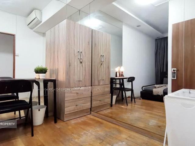 Ferraria Park Condominium D17, Condominium