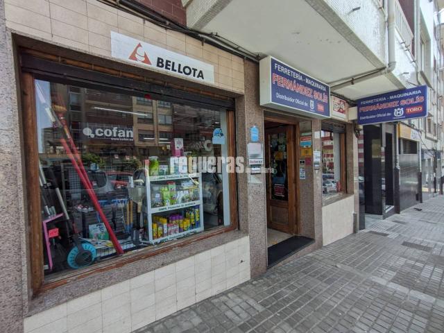 Ferretería en venta en Castrillón