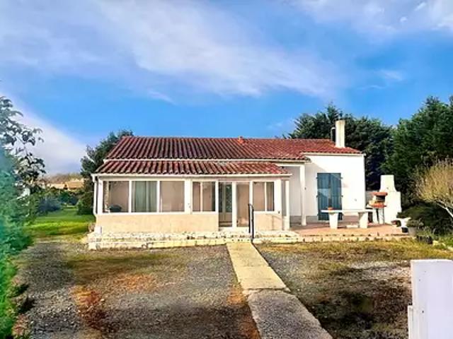 Ferrières 17170 Achat / Vente maison 5 pièces t5 au dernier étage
