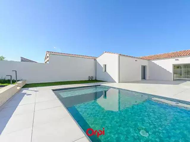 Ferrières 17170 Achat / Vente maison 5 pièces t5 piscine jardin