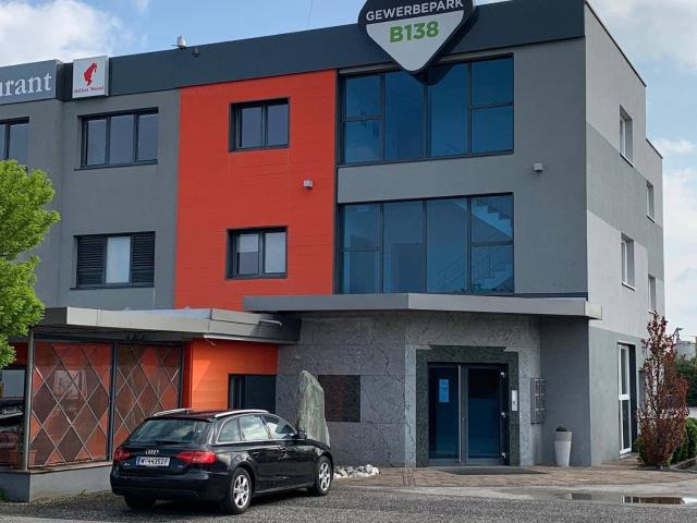 Fesches möbliertes Einzelbüro mit Klimaanlage im Gewerbepark B138